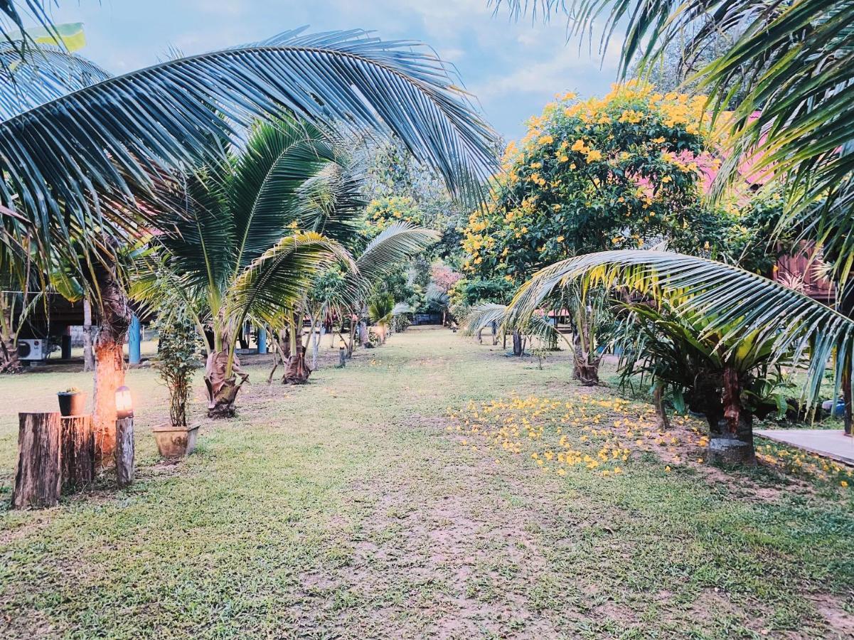 Nadia Resort Kohjum 俊穆岛 外观 照片