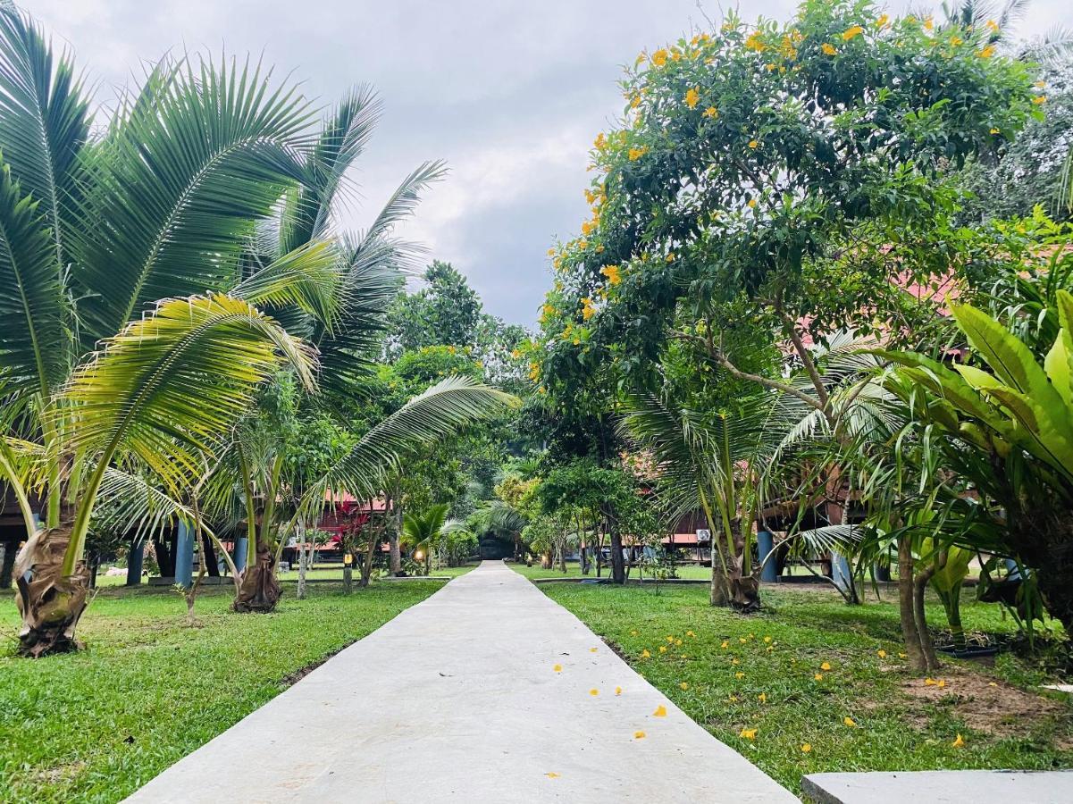 Nadia Resort Kohjum 俊穆岛 外观 照片